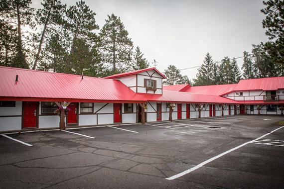 Northern Pine Inn Hayward Exteriör bild
